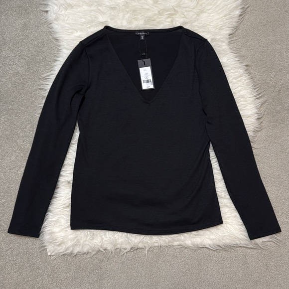 Dynamite Tops - NWT Dynamite Cut & Sew Long Sleeve V-Neck Top in Jet Black